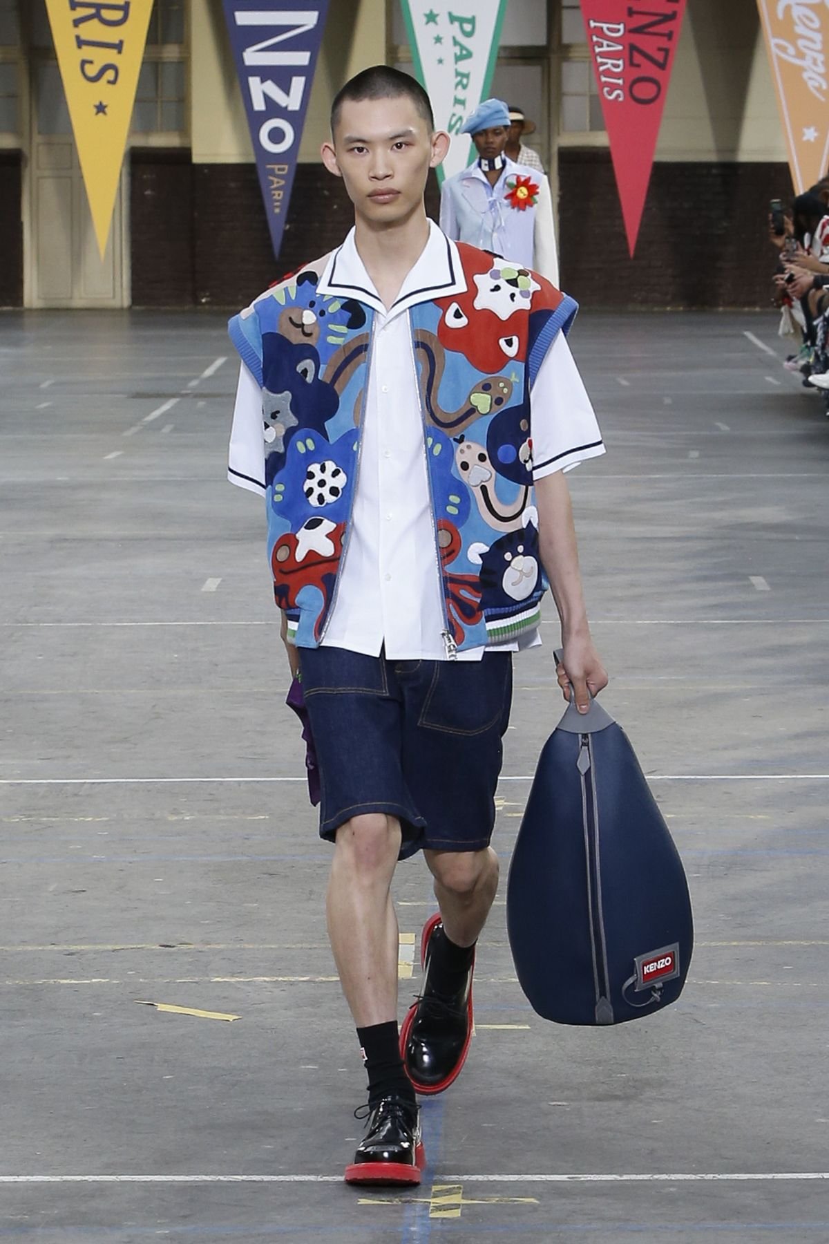 NIGOによるKENZO 23年春夏コレクション | USENの音楽情報サイト